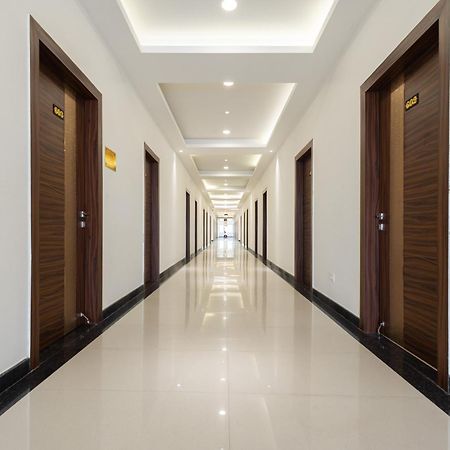 Maryada Maitri Resort -100 Rooms & 3 Banquets シリグリ エクステリア 写真