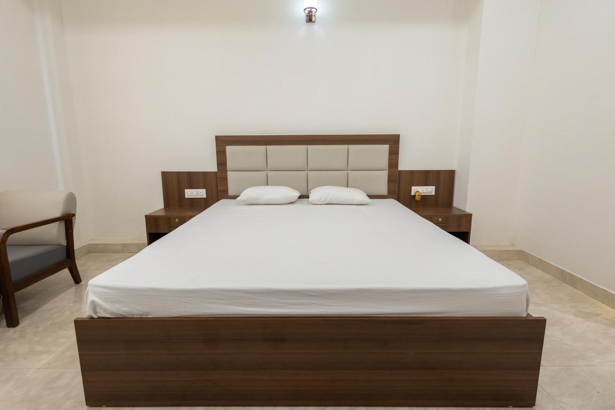 Maryada Maitri Resort -100 Rooms & 3 Banquets シリグリ エクステリア 写真